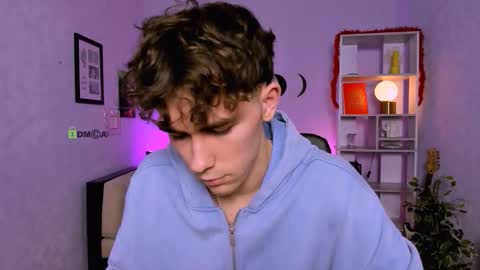 Snapshot of kevin_nix_ chatting on 4, 2, 2026 kevin_nix_ online show from 4, 2, 2026