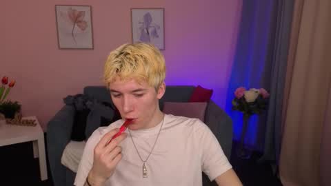 Snapshot of kevinparke chatting on 23, 2, 2026 Kevin online show from 23, 2, 2026