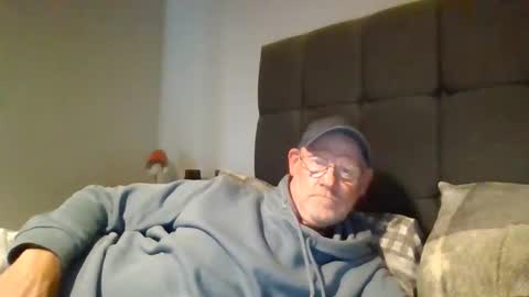 kevlooking4sez online show from 10, 9, 2025