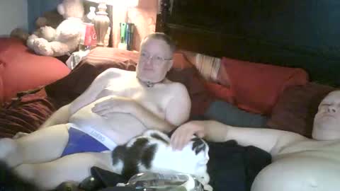 kevydaddyhubby2 online show from 8, 11, 2025