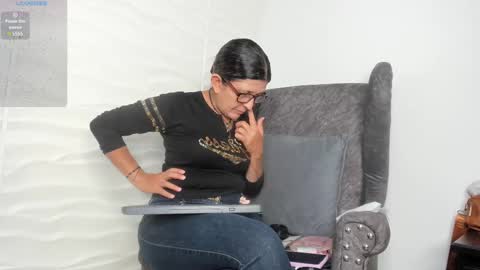 Snapshot of keyla_milf chatting on 7, 3, 2025 Keila Milf online show from 7, 3, 2025