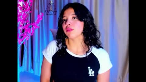 Keyla noa online show from 13, 1, 2026