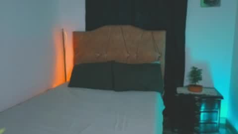 Snapshot of keyla_roberts_ chatting on 28, 4, 2026 Adhara. Help me reach 100 likes online show from 28, 4, 2026