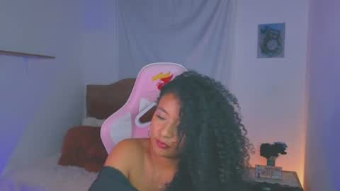 Snapshot of keyla_roberts_ chatting on 26, 7, 2026 Adhara. Help me reach 100 likes online show from 26, 7, 2026