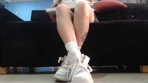     online show from 17, 1, 2025