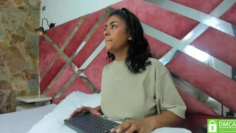 Snapshot of keylli_vega chatting on 15, 5, 2026 keylli_vega online show from 15, 5, 2026