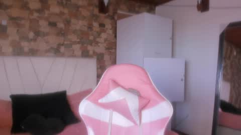 Snapshot of khaimy chatting on 28, 4, 2026 Khami online show from 28, 4, 2026