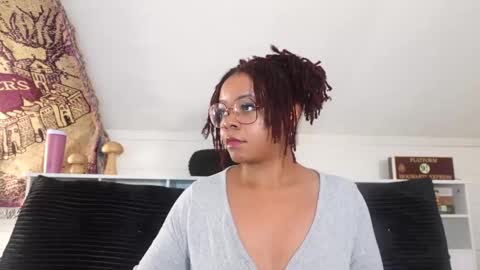 Khaya online show from 9, 11, 2025