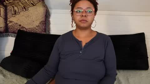 Snapshot of khayaparker chatting on 1, 6, 2026 Khaya online show from 1, 6, 2026