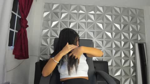 Khloe online show from 18, 12, 2024