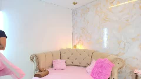 Khloe online show from 4, 2, 2026