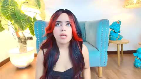 khloejohnson online show from 3, 11, 2025