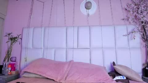    N         M online show from 28, 9, 2025