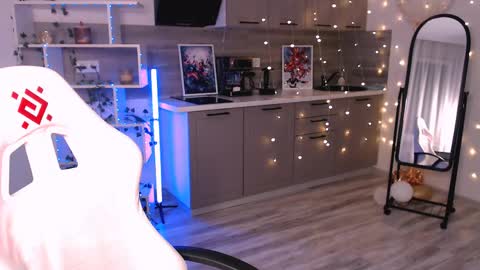 Kiana online show from 28, 5, 2026