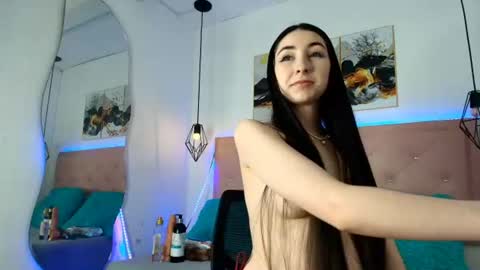 Snapshot of kiara__white chatting on 15, 7, 2026 Kiara online show from 15, 7, 2026