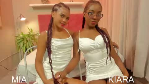 Snapshot of kiara_curls chatting on 23, 6, 2026 Kiara online show from 23, 6, 2026