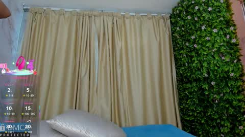 Snapshot of kiara_zahiri_ chatting on 25, 9, 2025 Kiara Zahiri online show from 25, 9, 2025