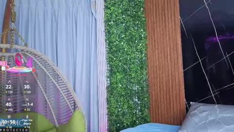 Snapshot of kiara_zahiri_ chatting on 20, 10, 2025 Kiara Zahiri online show from 20, 10, 2025