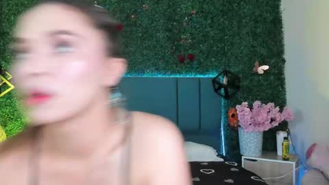 Snapshot of kiaraa88 chatting on 22, 4, 2026 Valery online show from 22, 4, 2026