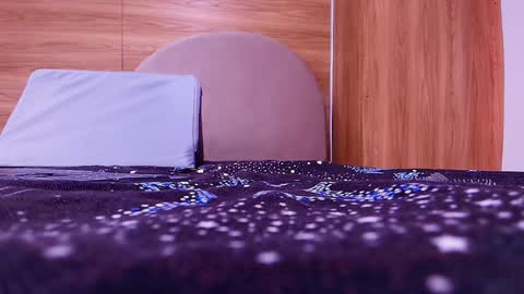 kiaralopez_ online show from 26, 5, 2026