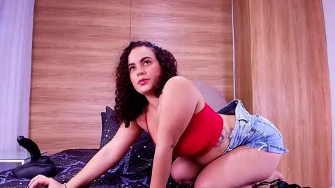 kiaralopez_ online show from 3, 6, 2026