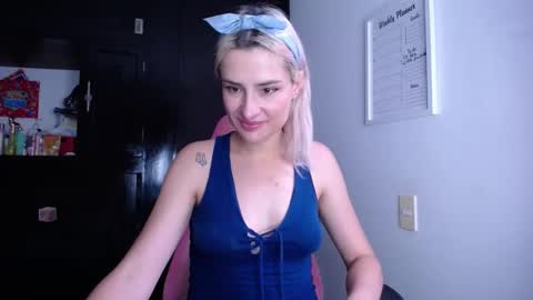 Anna Sophia online show from 2, 1, 2025