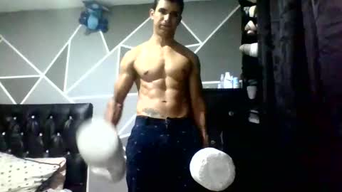 kike_salazar online show from 13, 10, 2025