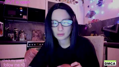 Snapshot of kiki_cute__ chatting on 1, 2, 2026 Kiki online show from 1, 2, 2026
