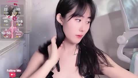 kiki_loveu online show from 18, 12, 2024