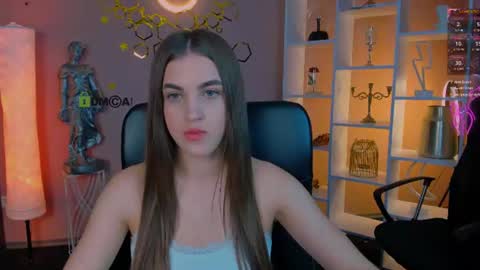 kiki_swan online show from 30, 6, 2026