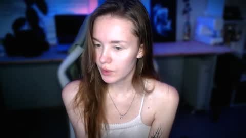 Snapshot of kikies_ chatting on 6, 12, 2024 Mika and Miranda online show from 6, 12, 2024