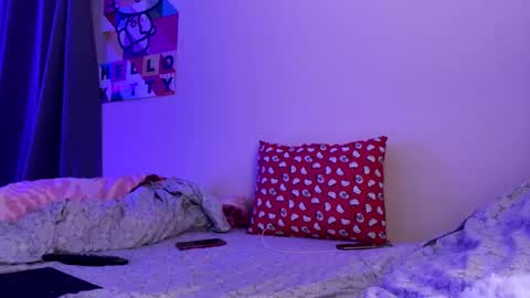 Snapshot of killerxkitty4 chatting on 16, 2, 2025 killerxkitty4 online show from 16, 2, 2025