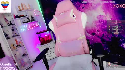 Snapshot of kilye_nellaa chatting on 11, 2, 2025 kylie anthonella online show from 11, 2, 2025