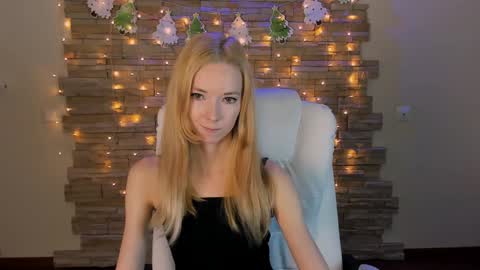 Snapshot of kim_boyd chatting on 3, 1, 2025 kim_boyd online show from 3, 1, 2025