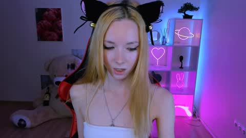 Snapshot of kim_boyd chatting on 25, 1, 2025 kim_boyd online show from 25, 1, 2025