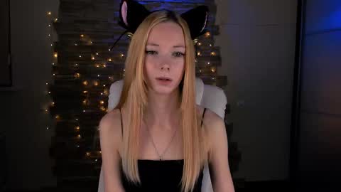 Snapshot of kim_boyd chatting on 10, 2, 2025 kim_boyd online show from 10, 2, 2025