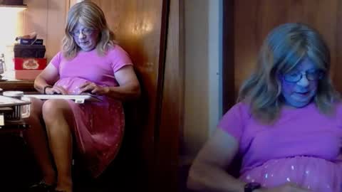 Snapshot of kim_crossdresser1 chatting on 10, 11, 2025 kim crossdresser no nude room and clean chat only. online show from 10, 11, 2025