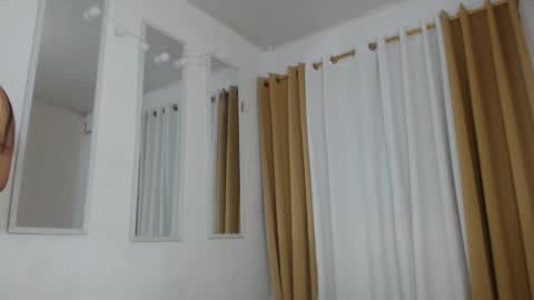 Snapshot of kim_lu29 chatting on 2, 12, 2024 kim online show from 2, 12, 2024