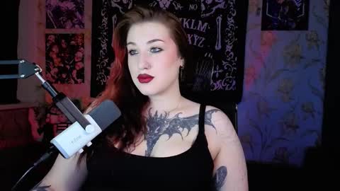 Hi Im Kimberly but u can call me Kim. Turn on ur sound i love to talk and moan online show from 22, 12, 2025