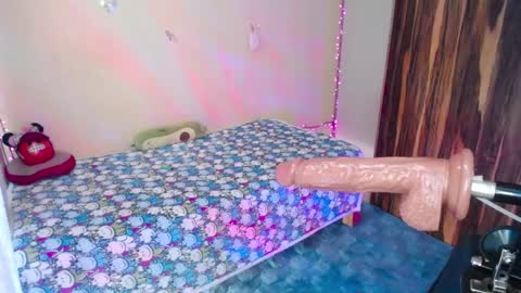 Snapshot of kim_saenz20 chatting on 24, 1, 2025 Kim Mishell online show from 24, 1, 2025