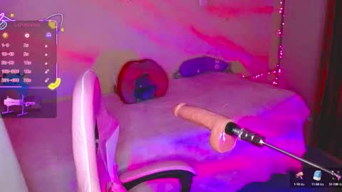 Snapshot of kim_saenz20 chatting on 17, 10, 2025 Kim Mishell online show from 17, 10, 2025
