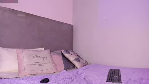 April online show from 3, 2, 2026