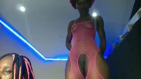 Snapshot of kimberly_chloe chatting on 18, 4, 2026 Kimberly online show from 18, 4, 2026