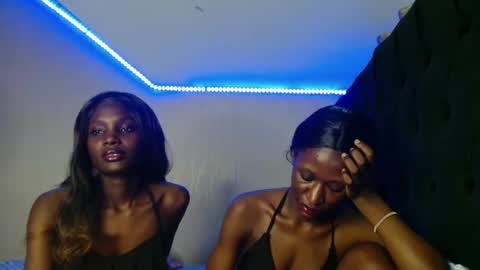 Snapshot of kimberly_chloe chatting on 24, 4, 2026 Kimberly online show from 24, 4, 2026