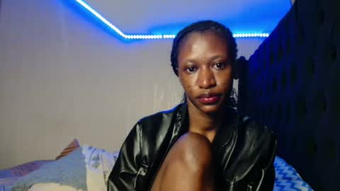 Snapshot of kimberly_chloe chatting on 15, 6, 2026 Kimberly online show from 15, 6, 2026