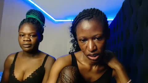 Snapshot of kimberly_chloe chatting on 19, 6, 2026 Kimberly online show from 19, 6, 2026