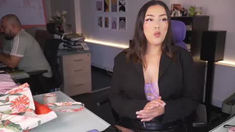 Kimberly 1200-1900 GMT-5 online show from 22, 2, 2026