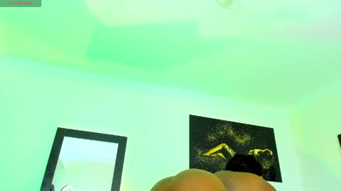 Snapshot of kimberlybanks2 chatting on 20, 4, 2026 Kimberly Banks online show from 20, 4, 2026