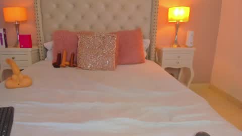 Kimberly  online show from 14, 4, 2026