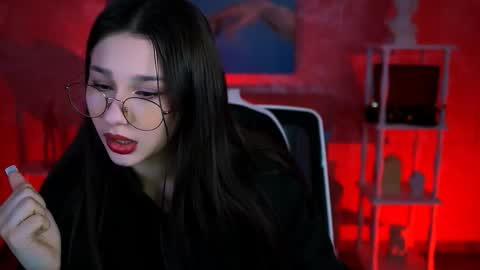 kimclarks online show from 12, 9, 2025